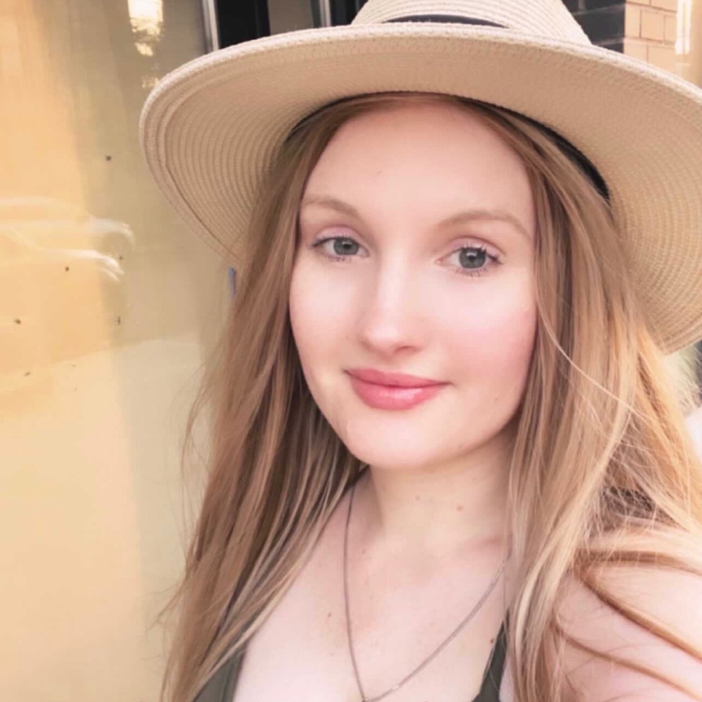 Meet your Posher, Arielle